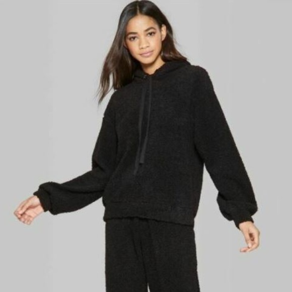 wild fable Sweaters - Wild Fable Pullover Fuzzy Hoodie Black Long Sleeve